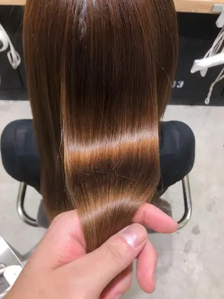 ロング 【艶髪職人】石井啓輝 代表のヘアスタイル