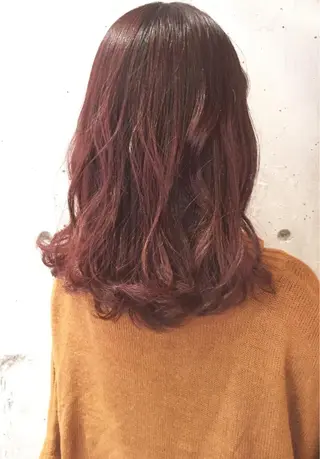 ロング パーマ 稲田 結衣夏のヘアスタイル