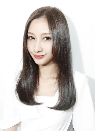 セミロング repose日本橋 室町のヘアスタイル