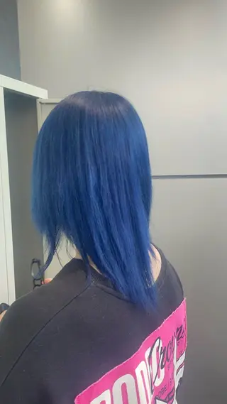 ミディアム カラー メンズウルフ🐺♡ ブリーチ♡ヘアメ🎀のヘアスタイル