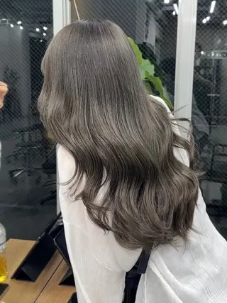 ロング カラー ヘアアレンジ ゆめか🦋 /似合わせカラー💖のヘアスタイル