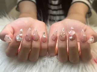 ネイル NIE NAIL Luxeのネイルデザイン