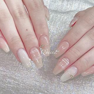 ネイル Queens テイのネイルデザイン