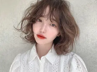 ミディアム 透明感♡グレージュ ♡ミルクティー♡のヘアスタイル