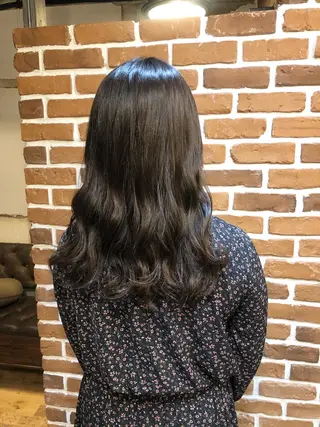 セミロング ✨色持ちの良い艶 カラー✨蟹江真世のヘアスタイル