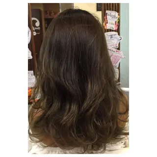 セミロング カラー パーソナルカラー診断 できます 木曽 主博のヘアスタイル