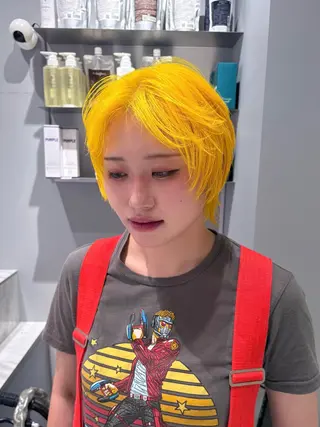 ショート カラー 新宿ケアブリーチ 🦖NANAのヘアスタイル