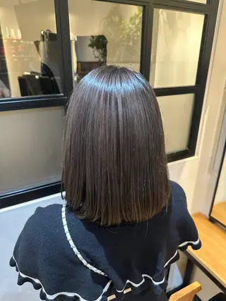ミディアム カラー Luna🌙 艶カラーのヘアスタイル