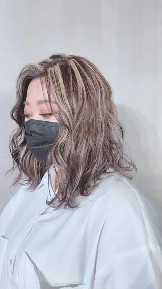 ミディアム 石木 美緒奈のヘアスタイル