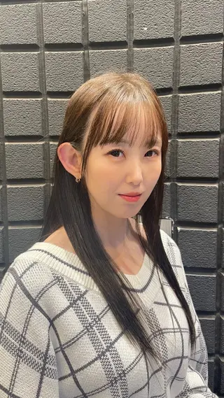 ロング カラー オオサコ アヤミのヘアスタイル