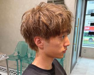 カラー メンズ ハイトーン/パーマ/ メンズ / 新宿🌐のヘアスタイル