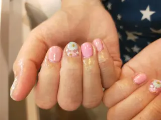 ネイル はばすみれ🎀ﾈｲﾙ 光ﾌｪｲｼｬﾙ ﾍｱのネイルデザイン