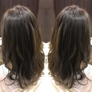 セミロング カラー Oopsレイヤー 加藤澄都のヘアスタイル
