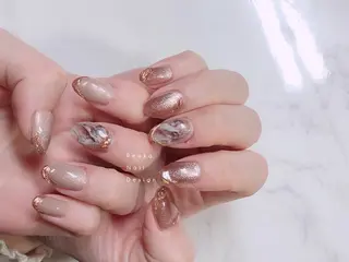 セミロング ネイル Blowe ニュアンスのネイルデザイン