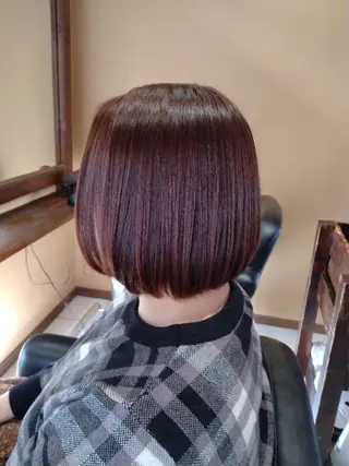 ミディアム カラー 青山 早智子のヘアスタイル