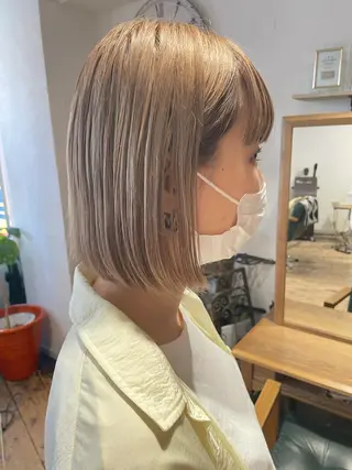 ショート カラー マルヤマ リナの眉毛・アイブロウイメージ