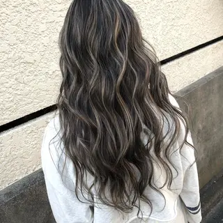 ロング 海外風レイヤーカット 👑店長 平松 由のヘアスタイル