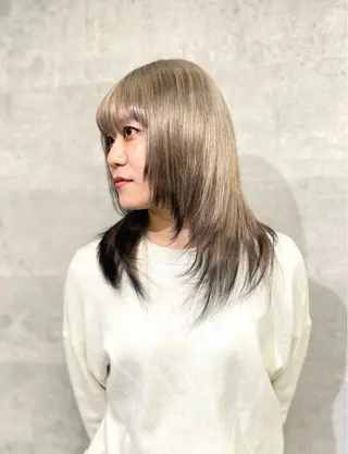 カラー yasuハイトーン/ デザインカラーのヘアスタイル