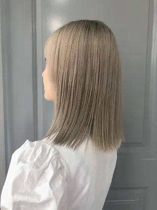 ミディアム カラー Pia ツボイ ケイタのヘアスタイル
