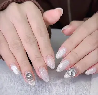ミディアム AMI Nailsalonのネイルデザイン