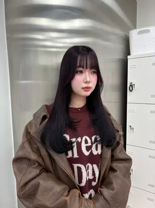 ロング カラー 抜け感レイヤー︴ ニュアンスカラーのヘアスタイル