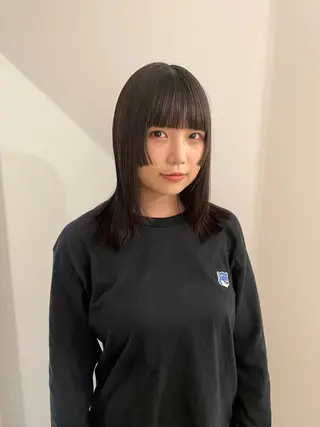 セミロング カラー 渋谷 留菜のヘアスタイル