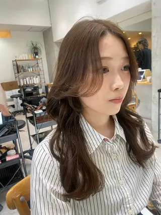 セミロング カラー 似合う髪型見つけます AYAKAのヘアスタイル