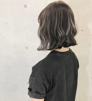 ショート カラー 🇺🇸龍ヶ崎ブリ ーチカラー🌴政野のヘアスタイル
