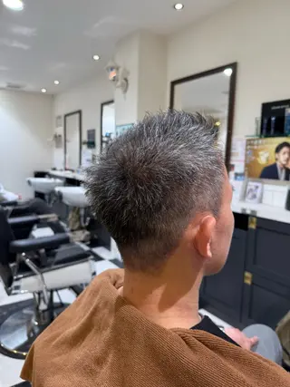 ショート メンズパーマ 似合わせカットのヘアスタイル