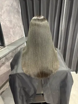 カラー nameless miichiのヘアスタイル