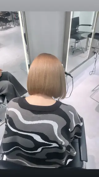 セミロング カラー 湯田 竜也のヘアスタイル
