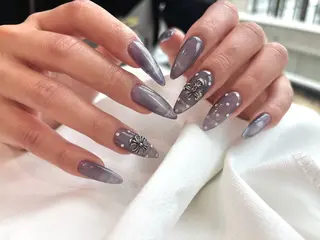 ネイル Roy 心斎橋 🎀 yomotoのネイルデザイン