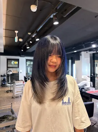 セミロング カラー 中川 蓮のヘアスタイル