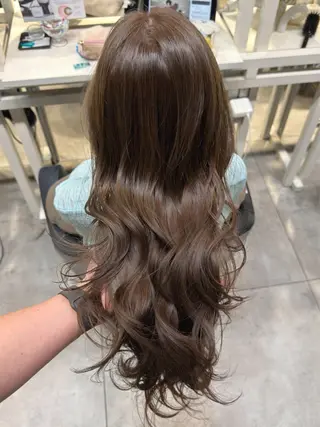 ロング 恵比寿結べるレイヤー 地毛風カラー大場のヘアスタイル