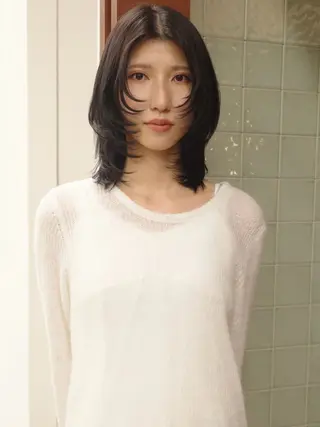 ミディアム カラー (𝐡)𝐰𝐢𝐦 𝐲𝐮𝐧𝐚のヘアスタイル