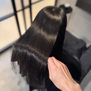 ロング パーマ 髪質改善Ⅰ透明感 艶カラーⅠたつやのヘアスタイル
