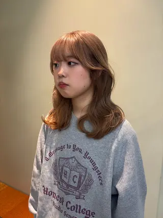 セミロング 森住 優香のヘアスタイル