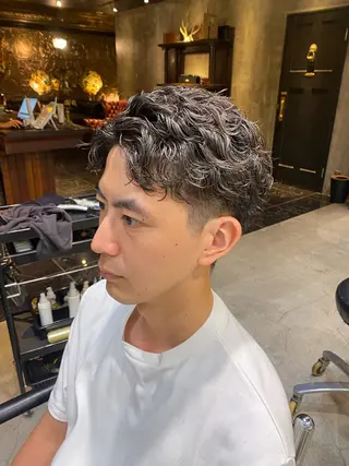 パーマ 透明感カラー🌿 グレージュ🐺陽介のヘアスタイル