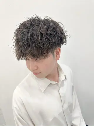 ミディアム パーマ メンズ 師藤 達也のヘアスタイル