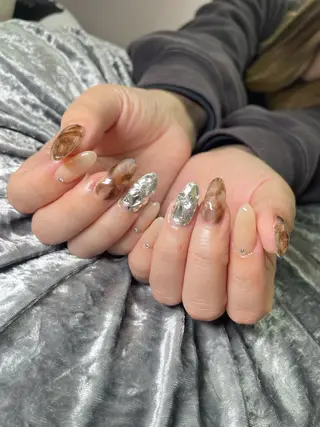 ネイル Mumu眉毛,ネイル モデル募集中🪄のネイルデザイン