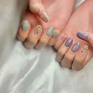 ミディアム カラー パーマ ヘアアレンジ メンズ キッズ ネイル マツエク・マツパ el. by Aoのネイルデザイン