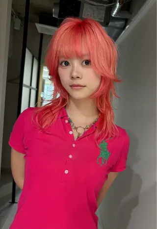 セミロング TAIRA横浜ウルフ 🐺デザインカラーのヘアスタイル