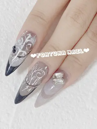 ネイル Nail •Head スパFortunaのネイルデザイン