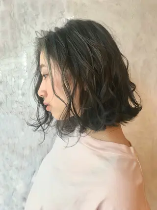 ミディアム カラー 小島 勤夢のヘアスタイル