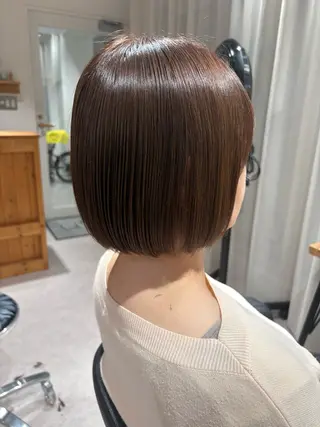 ショート aina / n.w.hのヘアスタイル