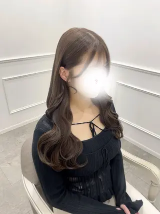 ロング カラー 新井 凪のヘアスタイル