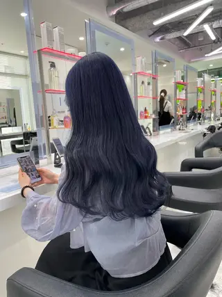ロング カラー 流行りの透明感カラー ×縮毛矯正🤍ユウのヘアスタイル