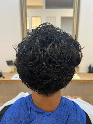 ショート パーマ メンズ 🐰ハイトーンカラー 畠山 渡🐰のヘアスタイル