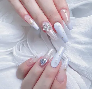 ネイル 🎀M nails✨ ビューティーのネイルデザイン