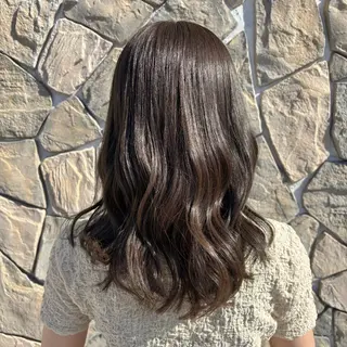 セミロング カラー 大西 未来のヘアスタイル